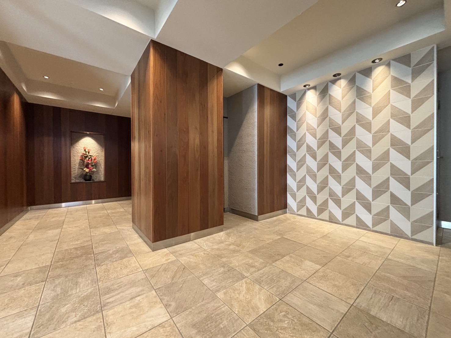 マンションエントランス